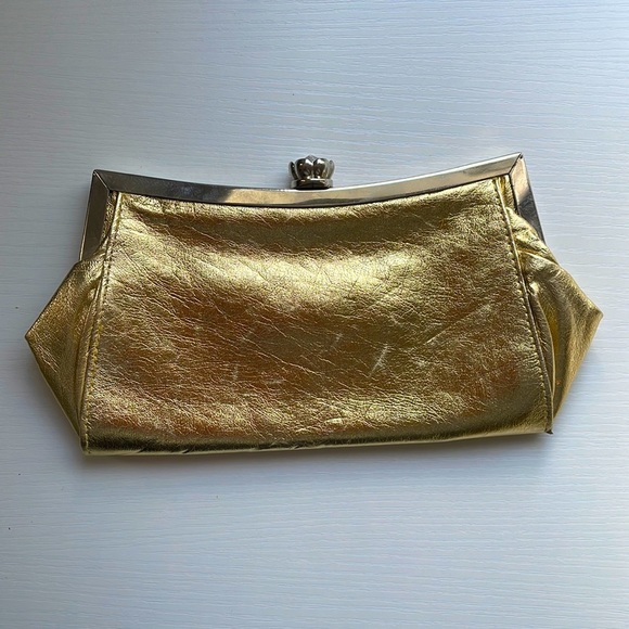 Gold slim clutch with chain - Picture 1 of 5